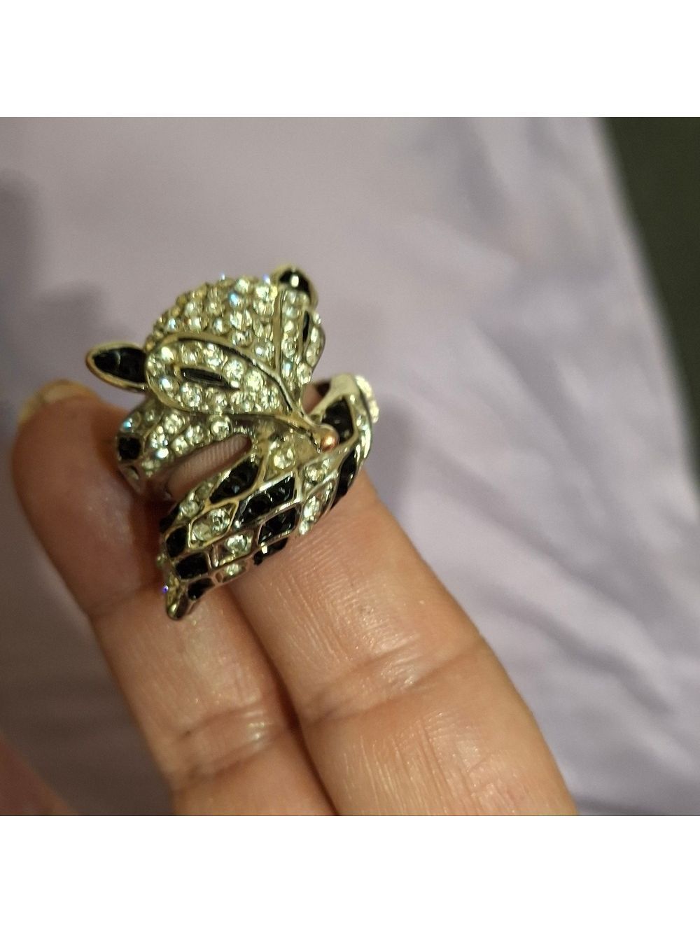 Sly Foxy Fox Vintage 90's Stretch Ring Silvertone Crystals